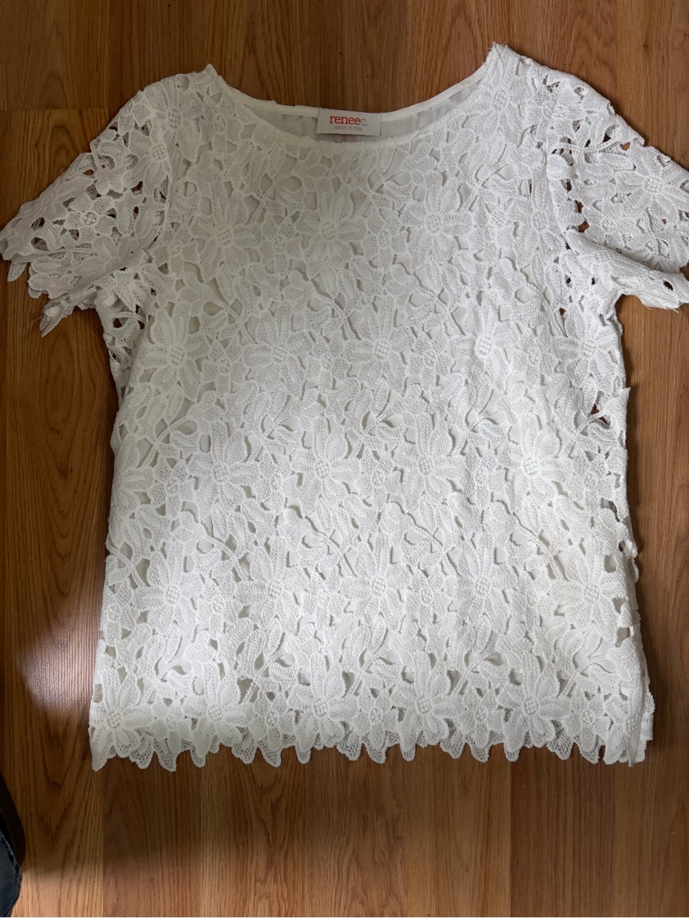White Floral Lace Short Sleeve Blouse